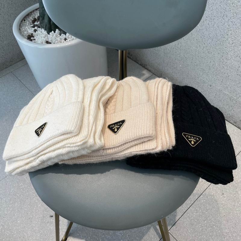 Prada Scarf hat 010104